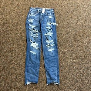 American eagle mom jeans NWT!